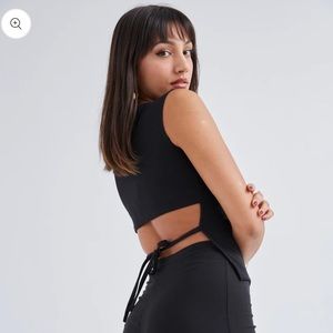 Susamusa The Gina backless tank top